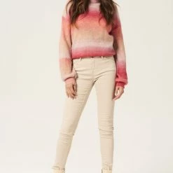 GARCIA Dames Trui Rood - Maat XL 13 GARCIA Dames Trui Rood - Maat XL -Dameskleding Verkoop 550x825 2